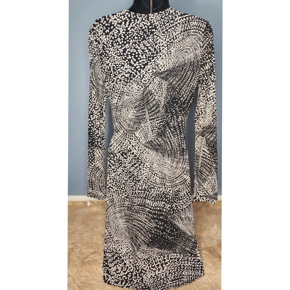 BCBG MAXAZRIA SPOTTED PRINT V-NECK WRAP DRESS-SIZE SMALL - Picture 2 of 4
